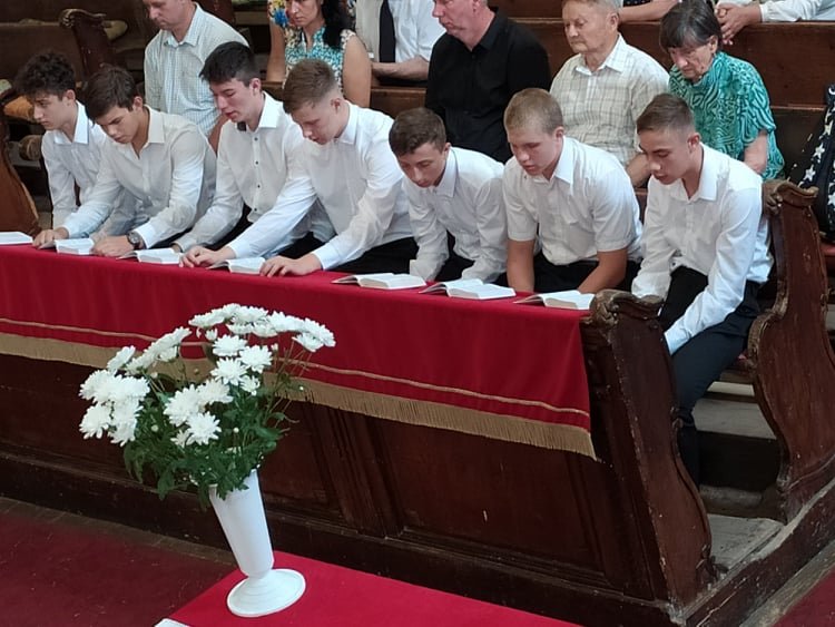 Konfirmáció és keresztelés 01